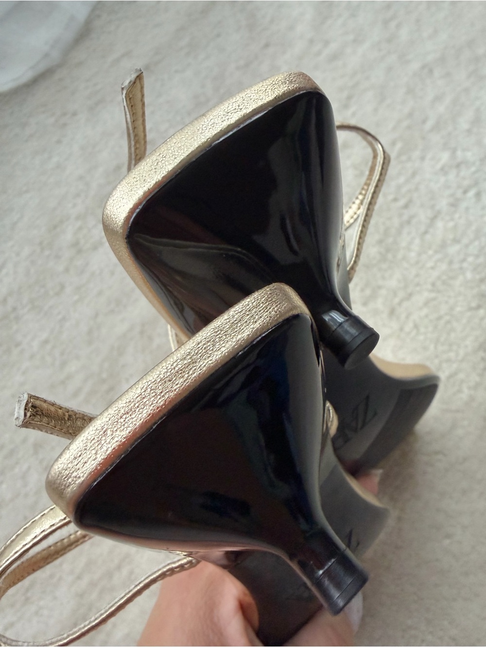 BNWOT ZARA Metallic Gold T-Strap Flat Kitty Heels Sandals - Picture 7 of 8